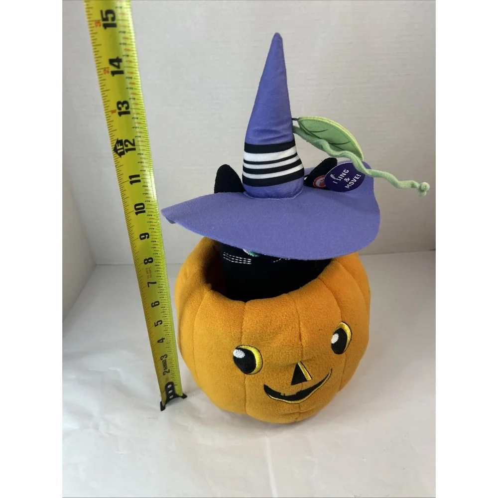Hallmark PEEK A BOO‎ CAT Sound & Motion Plush Halloween Black Cat Pumpkin Read